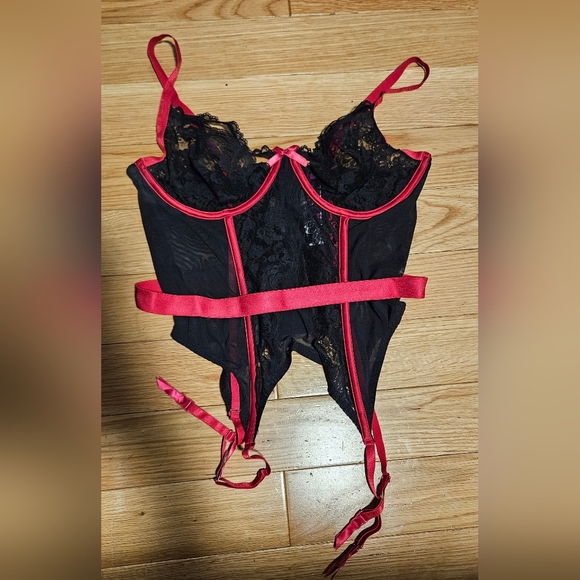 COPY - Adore Me black bustier with G string - Picture 2 of 5